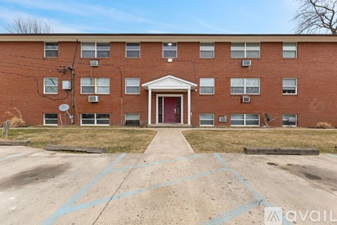 4200 N Arlington Ave 2 Beds Apartment for Rent