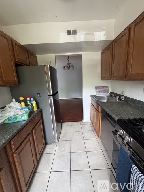 9455 Fairfax Boulevard 2 Beds Apartment for Rent - Photo gallery 1