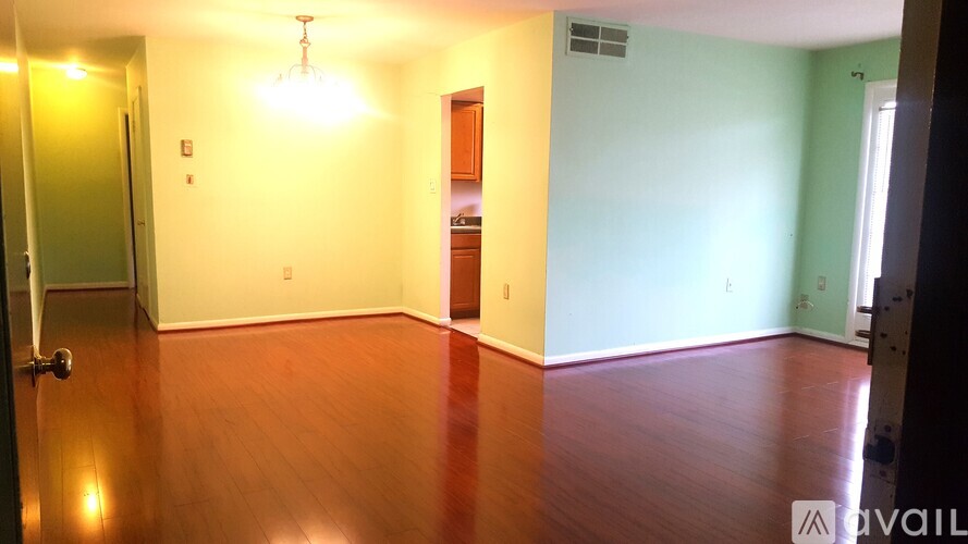 9455 Fairfax Boulevard 2 Beds Apartment for Rent - Photo gallery 5
