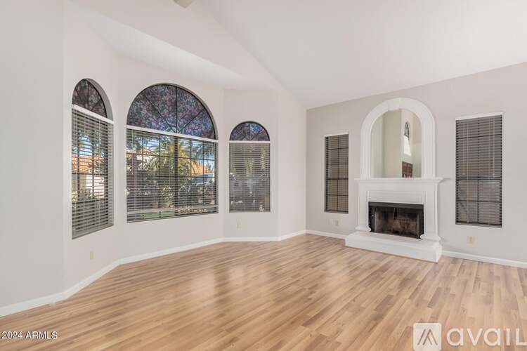 3706 N Wintergreen Way 5 Beds Single Family Home for Rent - Photo gallery 4