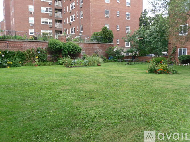 14014 Shaker Boulevard 3 Beds Apartment for Rent - Photo gallery 5