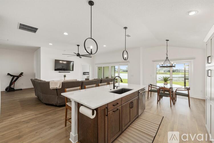 7930 Byers St 4 Beds Single Family Home for Rent - Photo gallery 4