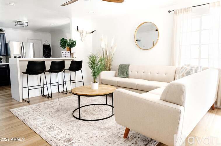 2618 E Harvard St 2 Beds Single Family Home for Rent - Photo gallery 3