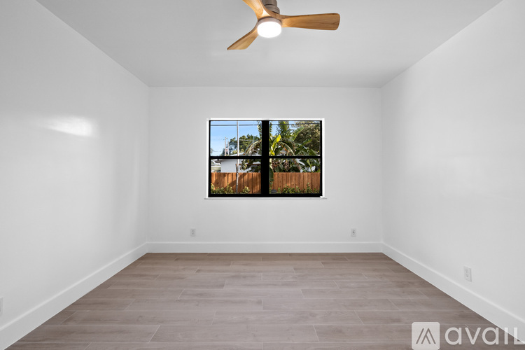 440 NE 71st St 2 Beds Apartment for Rent - Photo gallery 2