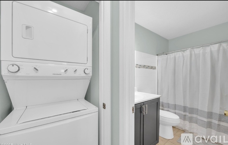 522 South Kerr Avenue 2 Beds Condo for Rent - Photo gallery 2