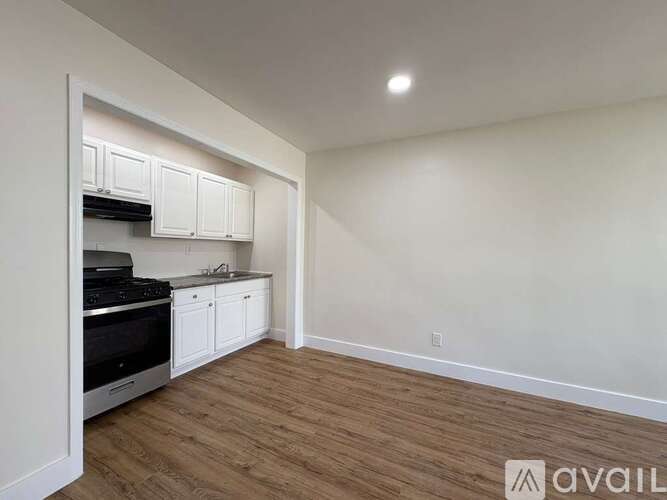 21 Willoughby St Studio Apartment for Rent - Photo gallery 1