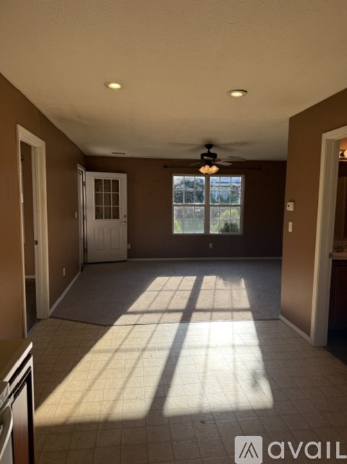 101B Redwood St 2 Beds Apartment for Rent - Photo gallery 3