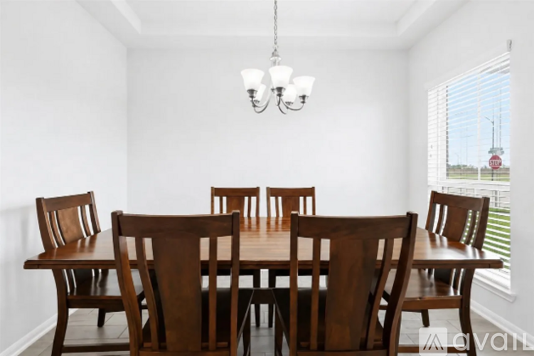 128 Shining Pt Dr 3 Beds Single Family Home for Rent - Photo gallery 1