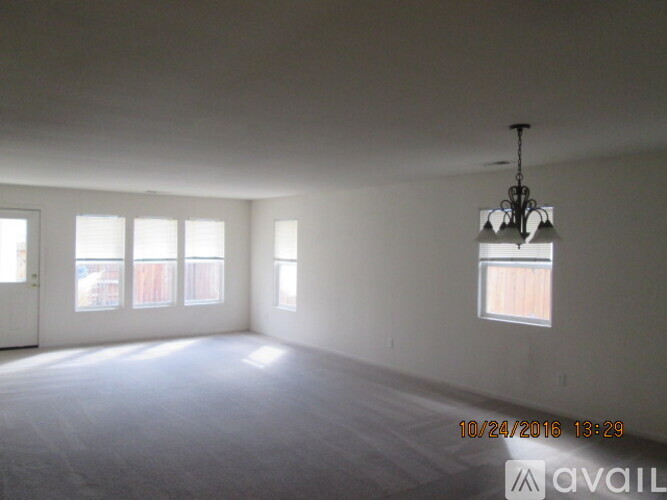 1433 Honey Locust Ave 3 Beds Single Family Home for Rent - Photo gallery 4