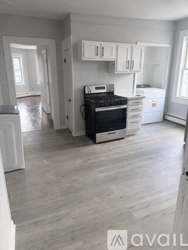 33 Coral St 3 Beds Apartment for Rent