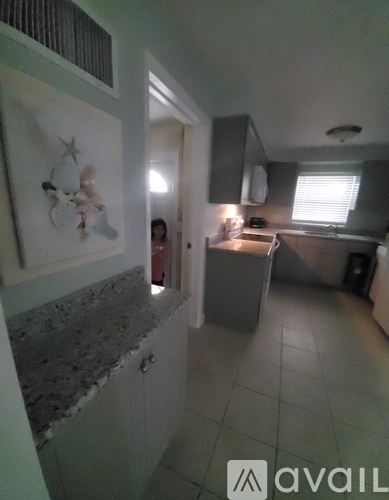 5765 Winkler Road 2 Beds Single Family Home for Rent - Photo gallery 1