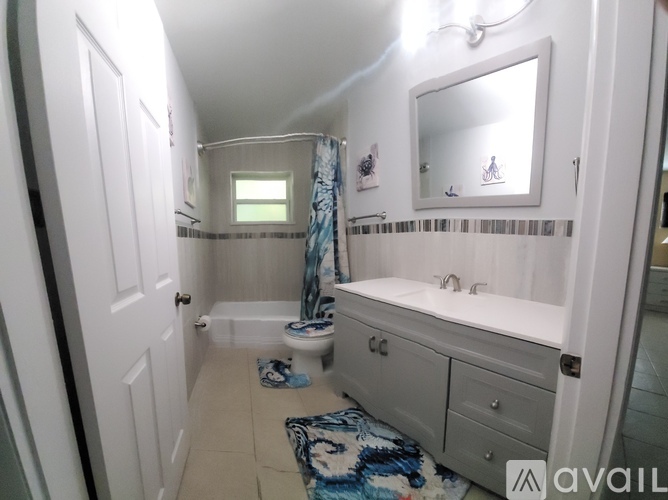 5765 Winkler Road 2 Beds Single Family Home for Rent - Photo gallery 3