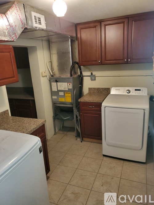 5765 Winkler Road 2 Beds Single Family Home for Rent - Photo gallery 4