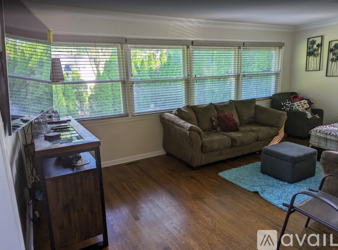 122 Village Circle West 3 Beds Single Family Home for Rent - Photo gallery 5