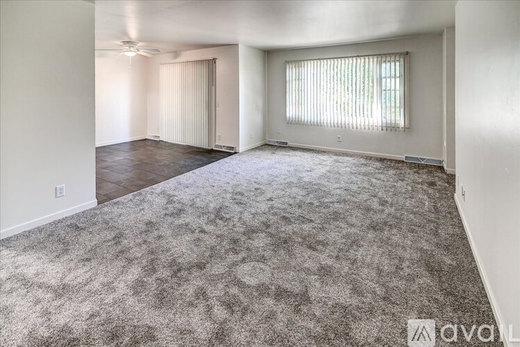 1802 Lake Point Dr 2 Beds Apartment for Rent - Photo gallery 2