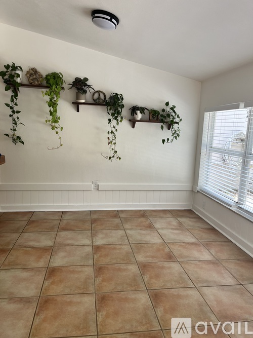 1317 Elizabeth Avenue 3 Beds Single Family Home for Rent - Photo gallery 5