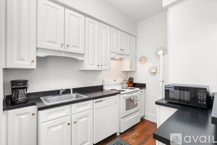 24 E Macon St 1 Apartment for Rent - Photo gallery 4