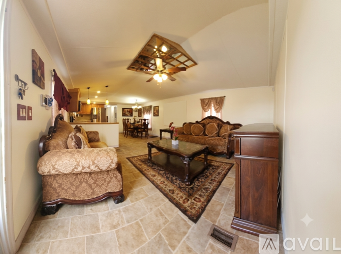 156 Mae St 2 Beds Single Family Home for Rent - Photo gallery 2