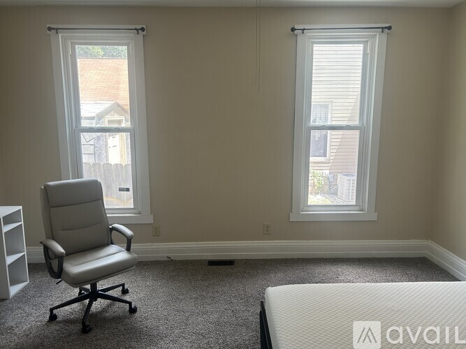 2144 West 5th Street 4 Beds Apartment for Rent - Photo gallery 4