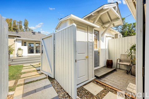 2100 Rose Villa Street 1 Apartment for Rent