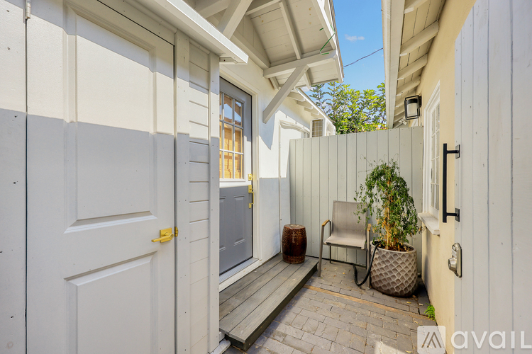 2100 Rose Villa Street 1 Single Family Home for Rent - Photo gallery 3