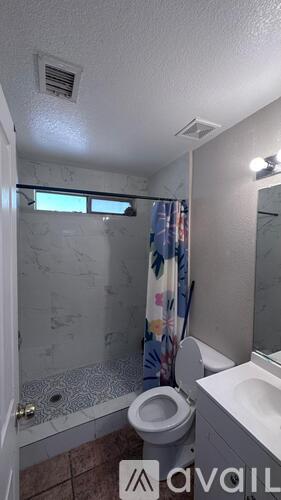 13145 West Desert Lane 3 Beds Single Family Home for Rent - Photo gallery 5