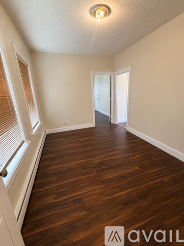 37 Bowers Street 3 Beds Apartment for Rent - Photo gallery 3