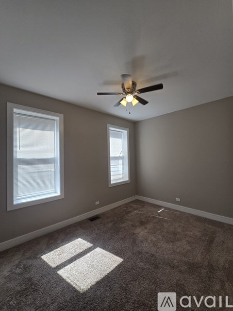 1847 West Garfield Boulevard 3 Beds Apartment for Rent