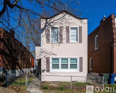 8223 Michigan Avenue 4 Beds Apartment for Rent