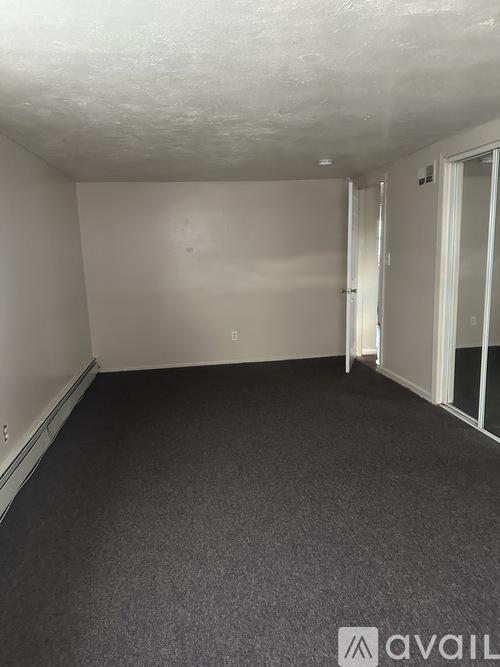 15 Essen Drive 3 Beds Apartment for Rent - Photo gallery 3