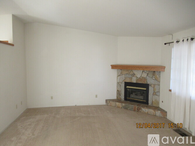 975 Adobe Dr 3 Beds Single Family Home for Rent - Photo gallery 3