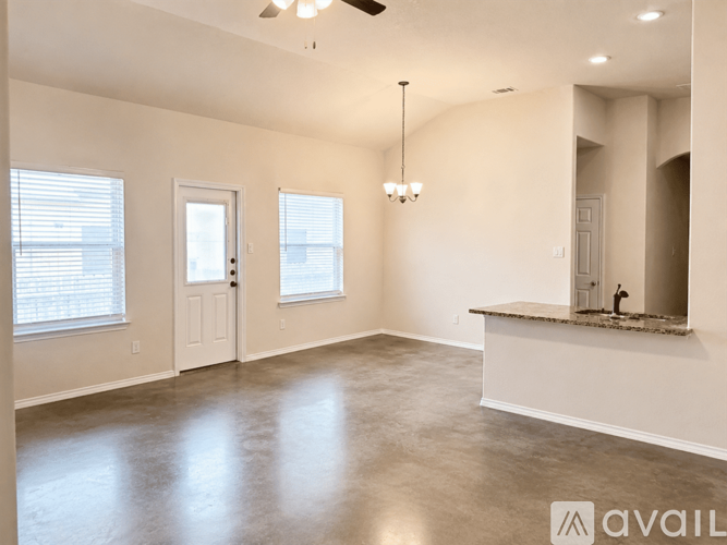 343 Emma Dr 3 Beds Apartment for Rent - Photo gallery 4