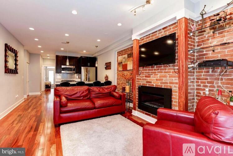 2819 11th Street Northwest 4 Beds Condo for Rent - Photo gallery 2