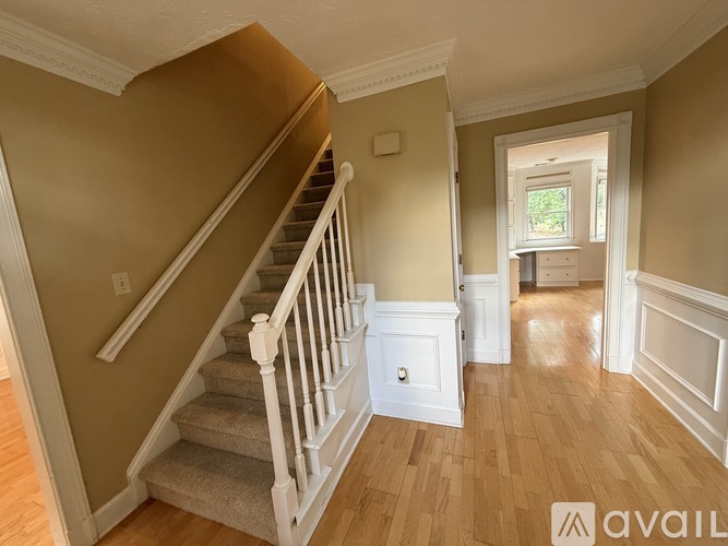 1235 Pemshire Court Northeast 4 Beds Single Family Home for Rent - Photo gallery 2