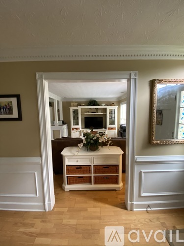 1235 Pemshire Court Northeast 4 Beds Single Family Home for Rent - Photo gallery 3