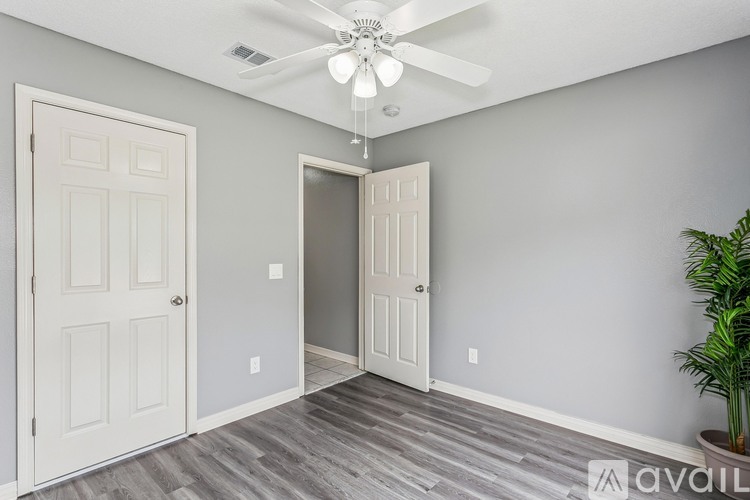 1229 Greystone Ln 3 Beds Single Family Home for Rent - Photo gallery 5