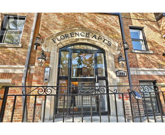 The entrance to a building named Florence Apts.