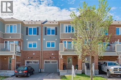 8 STRATUS Street 2 Beds Apartment for Rent