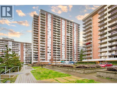 1306 2016 FULLERTON AVENUE 1 Apartment for Rent