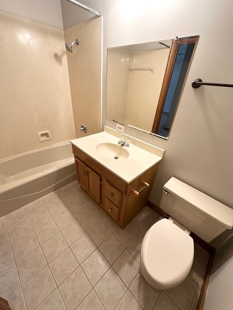 106 Rue Chartres 2 Beds Apartment for Rent