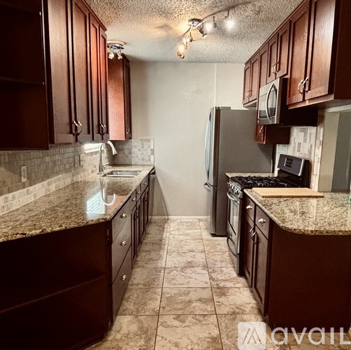 4808 Gray Fox Drive 3 Beds Single Family Home for Rent - Photo gallery 3