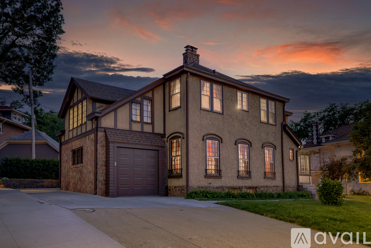 5507 Dodge Street 4 Beds Single Family Home for Rent - Photo gallery 1