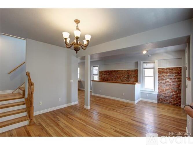 3039 Welton Street 3 Beds Single Family Home for Rent - Photo gallery 3