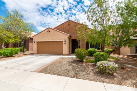 1019 W Spur Dr 4 Beds Apartment for Rent