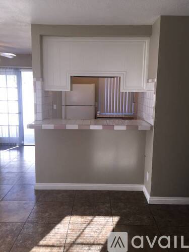 655 E Washington Ave 3 Beds Apartment for Rent - Photo gallery 5