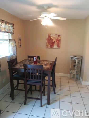 4520 Southeast 5th Place 2 Beds Apartment for Rent - Photo gallery 3