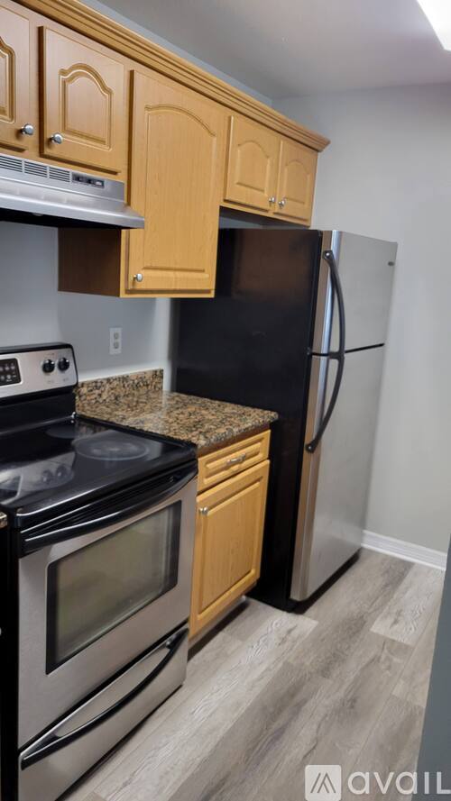 4708 Walden Cir 1 Condo for Rent - Photo gallery 2