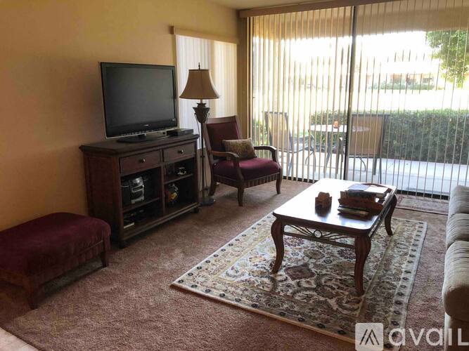 12 Haig Drive 1 Condo for Rent - Photo gallery 3