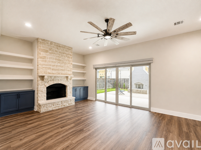 12513 South 75th East Avenue 4 Beds Single Family Home for Rent - Photo gallery 2