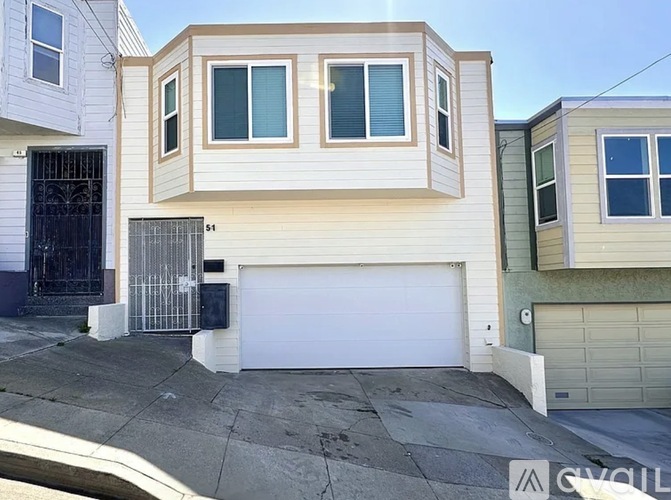 51A Bishop St 2 Beds Single Family Home for Rent - Photo gallery 1